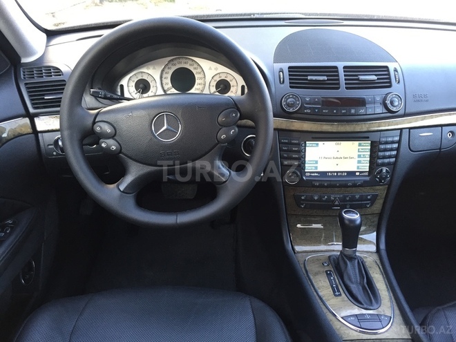 Mercedes E 350 2006, 176,543 km - 3.5 l - Bakı