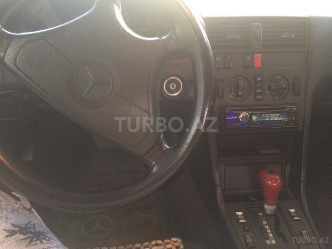 Mercedes C 180 1995, 270,000 km - 1.8 л - Bakı