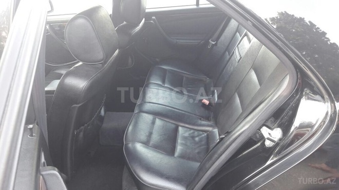 Mercedes C 230 1999, 225,000 km - 2.3 l - Sumqayıt