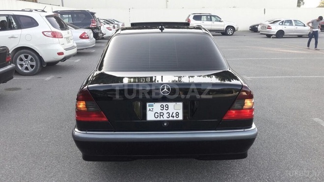 Mercedes C 230 1999, 225,000 km - 2.3 l - Sumqayıt