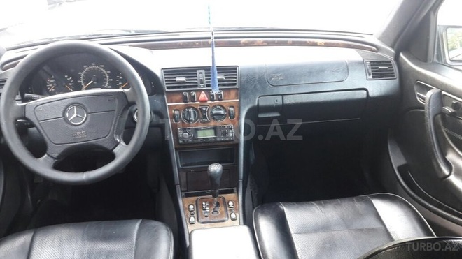 Mercedes C 230 1999, 225,000 km - 2.3 l - Sumqayıt