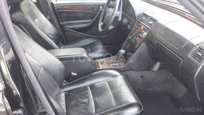 Mercedes C 230 1999, 225,000 km - 2.3 l - Sumqayıt