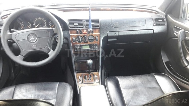 Mercedes C 230 1999, 225,000 km - 2.3 l - Sumqayıt