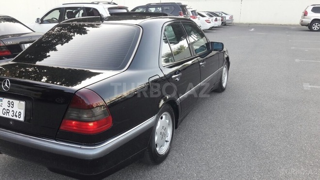 Mercedes C 230 1999, 225,000 km - 2.3 l - Sumqayıt