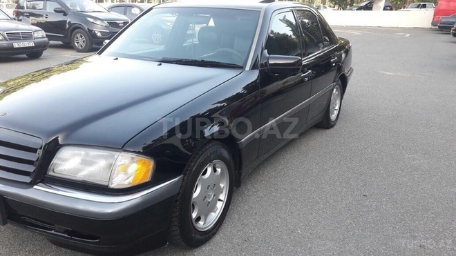 Mercedes C 230 1999, 225,000 km - 2.3 l - Sumqayıt