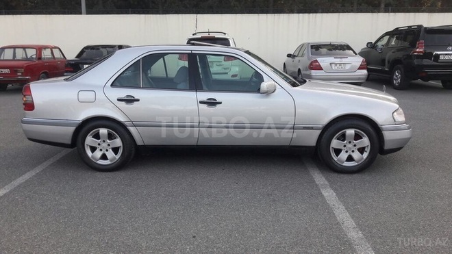 Mercedes C 180 1995, 267,000 km - 1.8 l - Sumqayıt