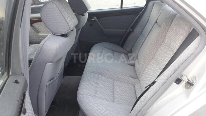 Mercedes C 180 1995, 267,000 km - 1.8 l - Sumqayıt