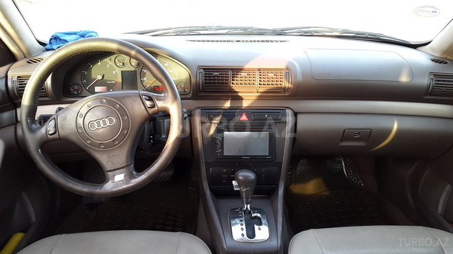 Audi A4 2001, 355,000 km - 1.8 l - Bakı