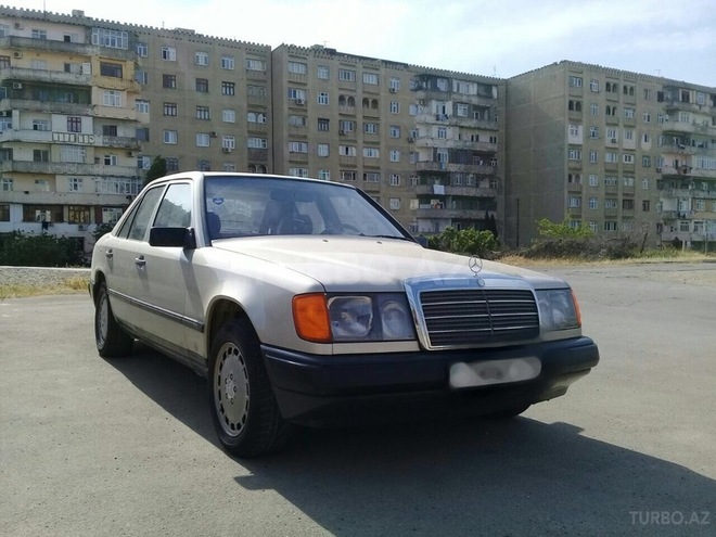 Mercedes E 200 1995, 253,000 km - 2.3 л - Bakı