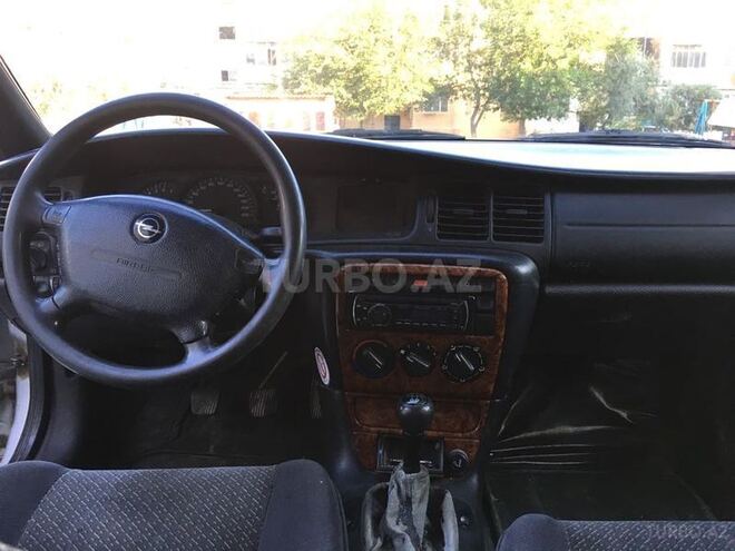 Opel Vectra 1997, 286,000 km - 1.8 l - Bakı