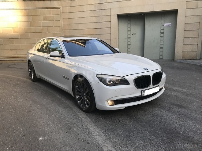 BMW 750 2009, 115,000 km - 4.4 l - Bakı