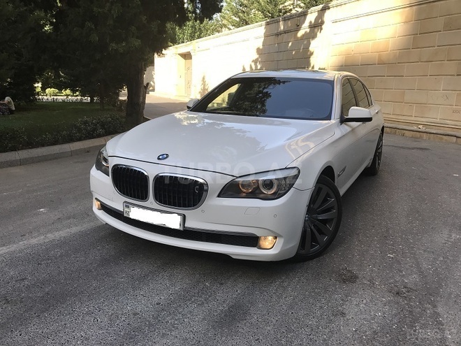 BMW 750 2009, 115,000 km - 4.4 l - Bakı
