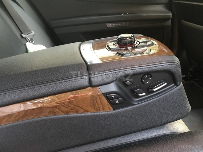 BMW 750 2009, 115,000 km - 4.4 l - Bakı