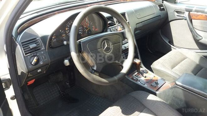 Mercedes C 240 1998, 141,000 km - 2.4 l - Bakı