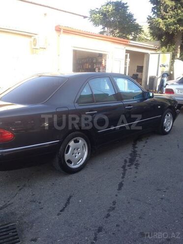 Mercedes E 230 1997, 300,000 km - 2.3 l - Bakı