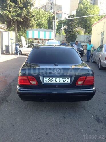 Mercedes E 230 1997, 300,000 km - 2.3 l - Bakı