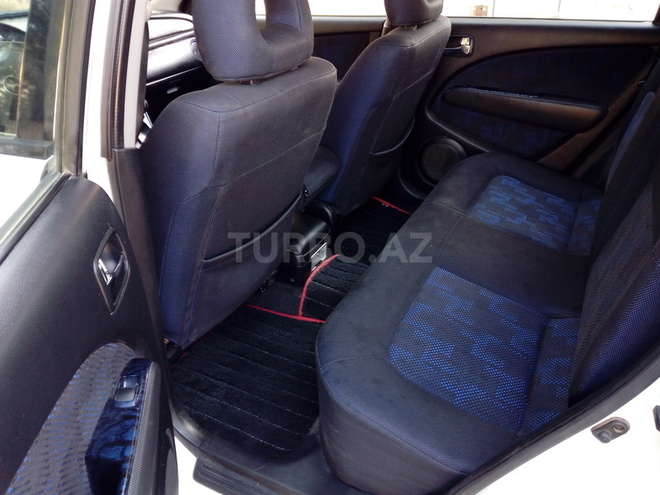Mitsubishi Airtrek 2002, 191,000 km - 2.0 l - Sumqayıt