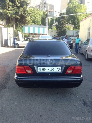 Mercedes E 230 1997, 300,000 km - 2.3 l - Bakı