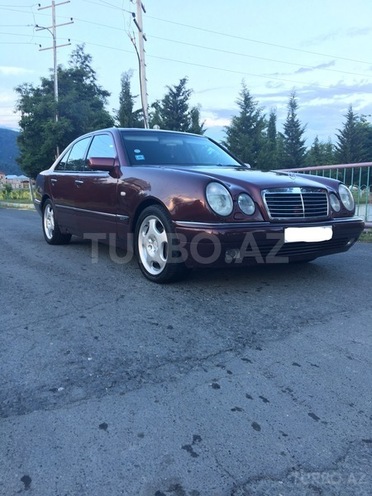 Mercedes E 230 1997, 280,015 km - 2.3 l - Zaqatala