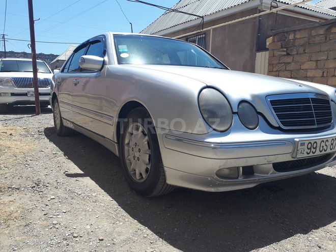 Mercedes E 220 1999, 650,000 km - 2.2 l - Bakı