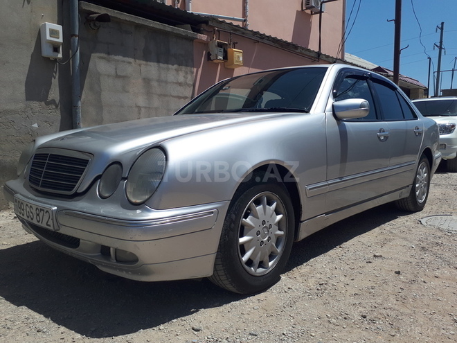 Mercedes E 220 1999, 650,000 km - 2.2 l - Bakı