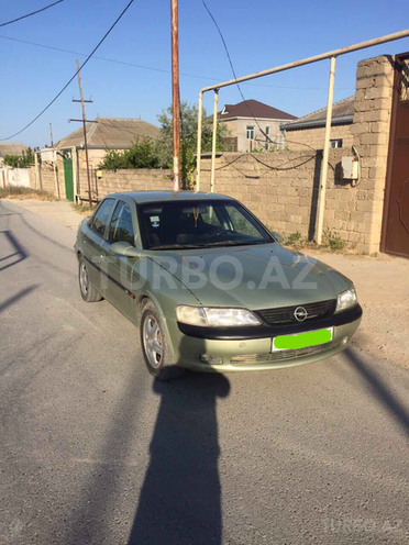 Opel Vectra 1996, 232,000 km - 2.0 л - Bakı