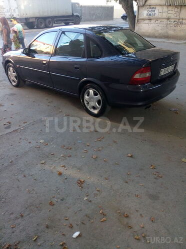 Opel Vectra 1995, 320,000 km - 1.8 l - Bakı