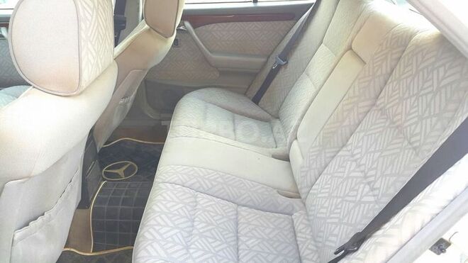 Mercedes C 180 1995, 362,503 km - 1.8 л - Bakı