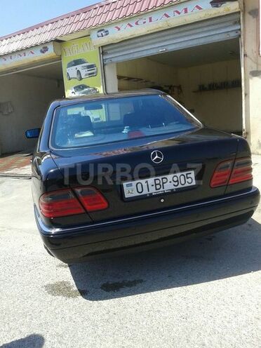 Mercedes E 240 1998, 380,000 km - 2.4 l - Bakı