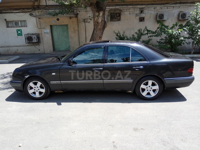 Mercedes E 300 1996, 350,000 km - 3.0 l - Bakı