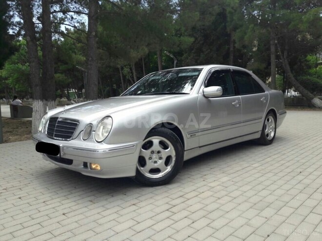 Mercedes E 240 1999, 300,000 km - 2.6 l - Sumqayıt