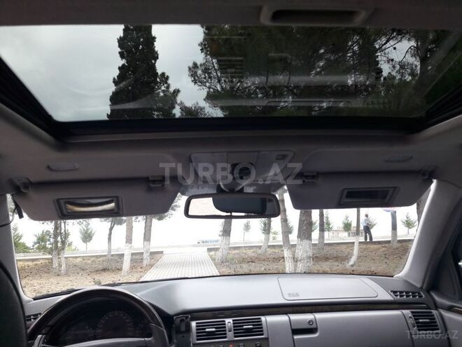 Mercedes E 240 1999, 300,000 km - 2.6 l - Sumqayıt