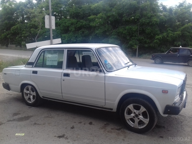 LADA (VAZ) 2107 2005, 33,333 km - 1.6 l - Quba