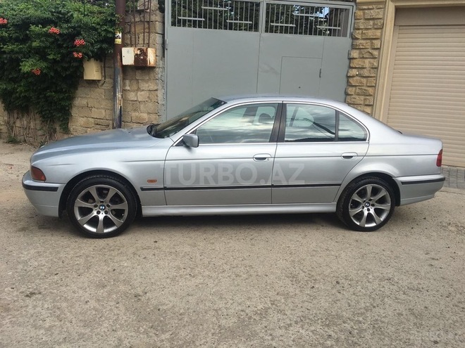 BMW 523 1996, 250,000 km - 2.5 l - Bakı
