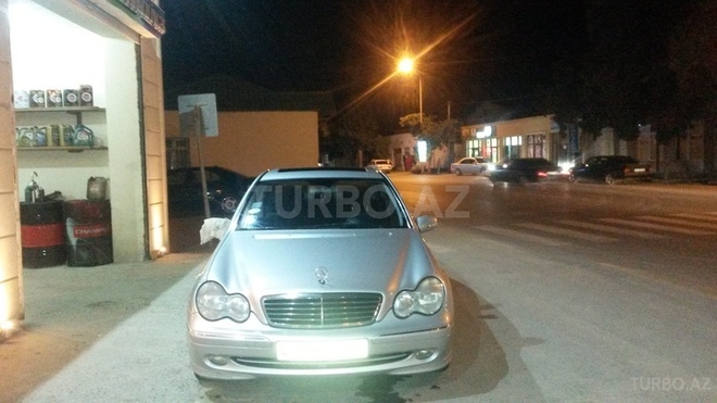 Mercedes C 240 2000, 217,000 km - 2.6 л - Bakı