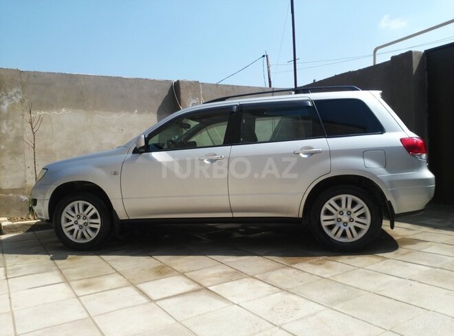 Mitsubishi Airtrek 2002, 135,555 km - 2.0 л - Bakı