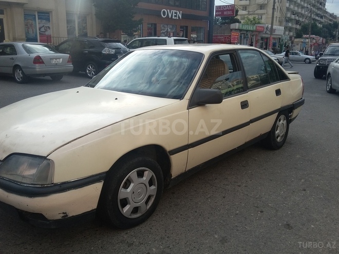 Opel Omega 1991, 285,000 km - 2.0 l - Bakı