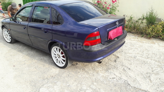 Opel Vectra 1997, 321,643 km - 2.0 l - Bakı