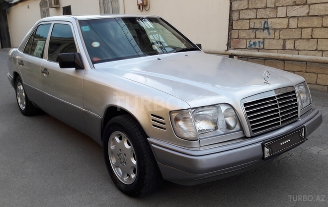 Mercedes E 250 1994, 447,520 km - 2.5 l - Bakı