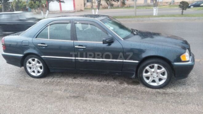 Mercedes  1995, 30,000 km - 2.2 l - Sumqayıt
