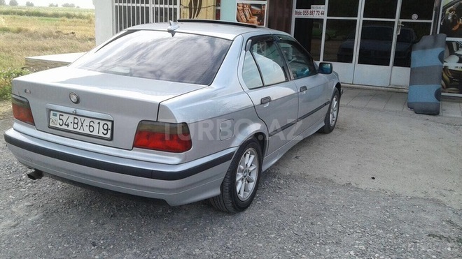 BMW 325 1997, 256,700 km - 2.5 l - Ağcabədi