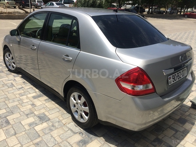 Nissan Tiida 2008, 130,000 km - 1.8 l - Sumqayıt