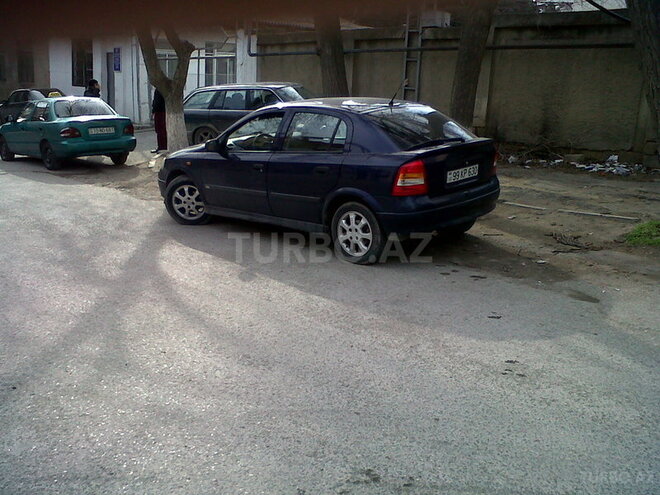 Opel Astra 1998, 275,000 km - 1.6 l - Bakı