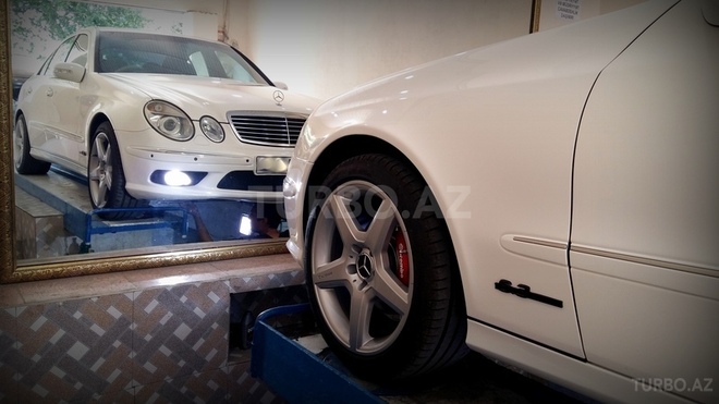Mercedes E 240 2002, 180,000 km - 2.6 l - Bakı