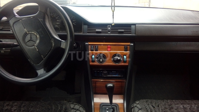 Mercedes E 250 1994, 600,000 km - 2.5 l - Bakı