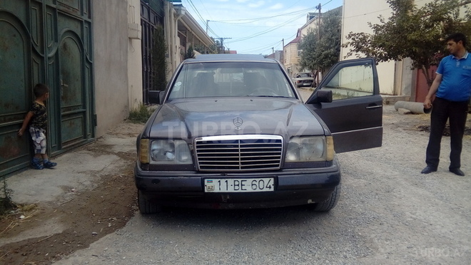Mercedes E 250 1994, 600,000 km - 2.5 l - Bakı