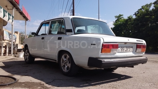 LADA (VAZ) 2107 2005, 330,000 km - 1.6 l - Quba