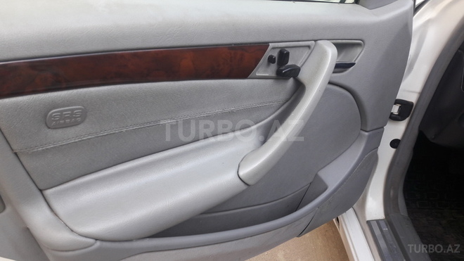 Mercedes C 230 2000, 250,000 km - 2.3 l - Bakı