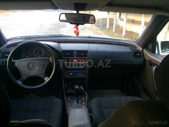 Mercedes C 200 1996, 205,556 km - 2.0 l - Bakı