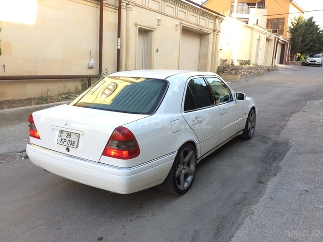 Mercedes C 200 1996, 205,556 km - 2.0 l - Bakı
